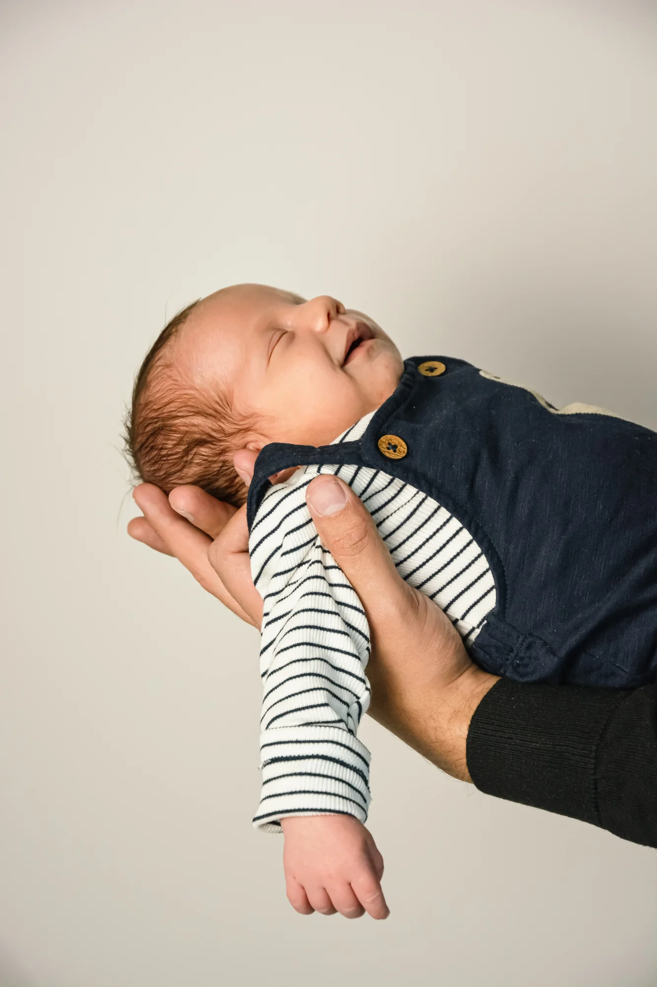 Fotograf za bebe Pančevo - prirodno svetlo u studiju