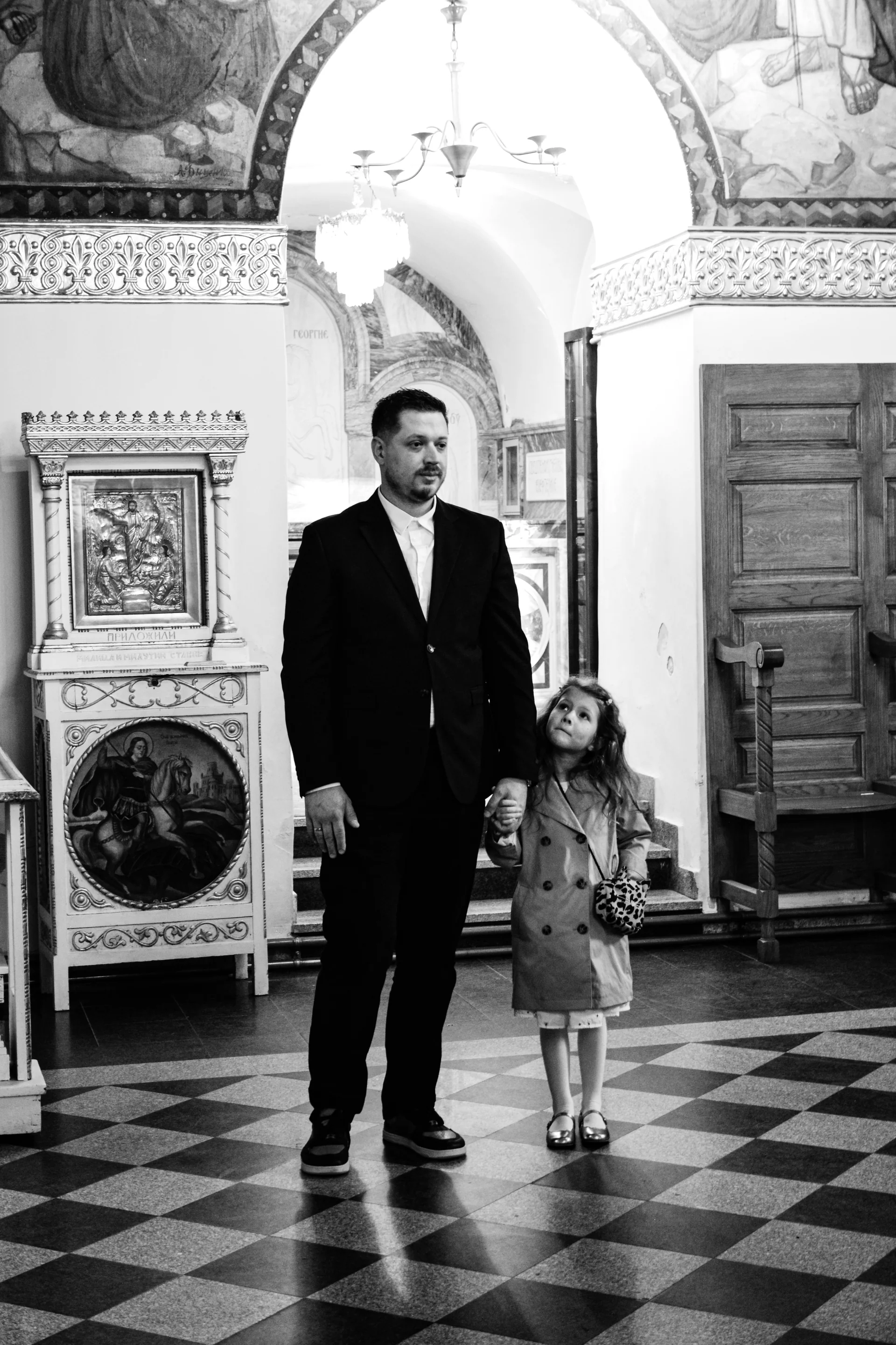 Krštenje u crkvi - emotivni trenuci sa porodicom