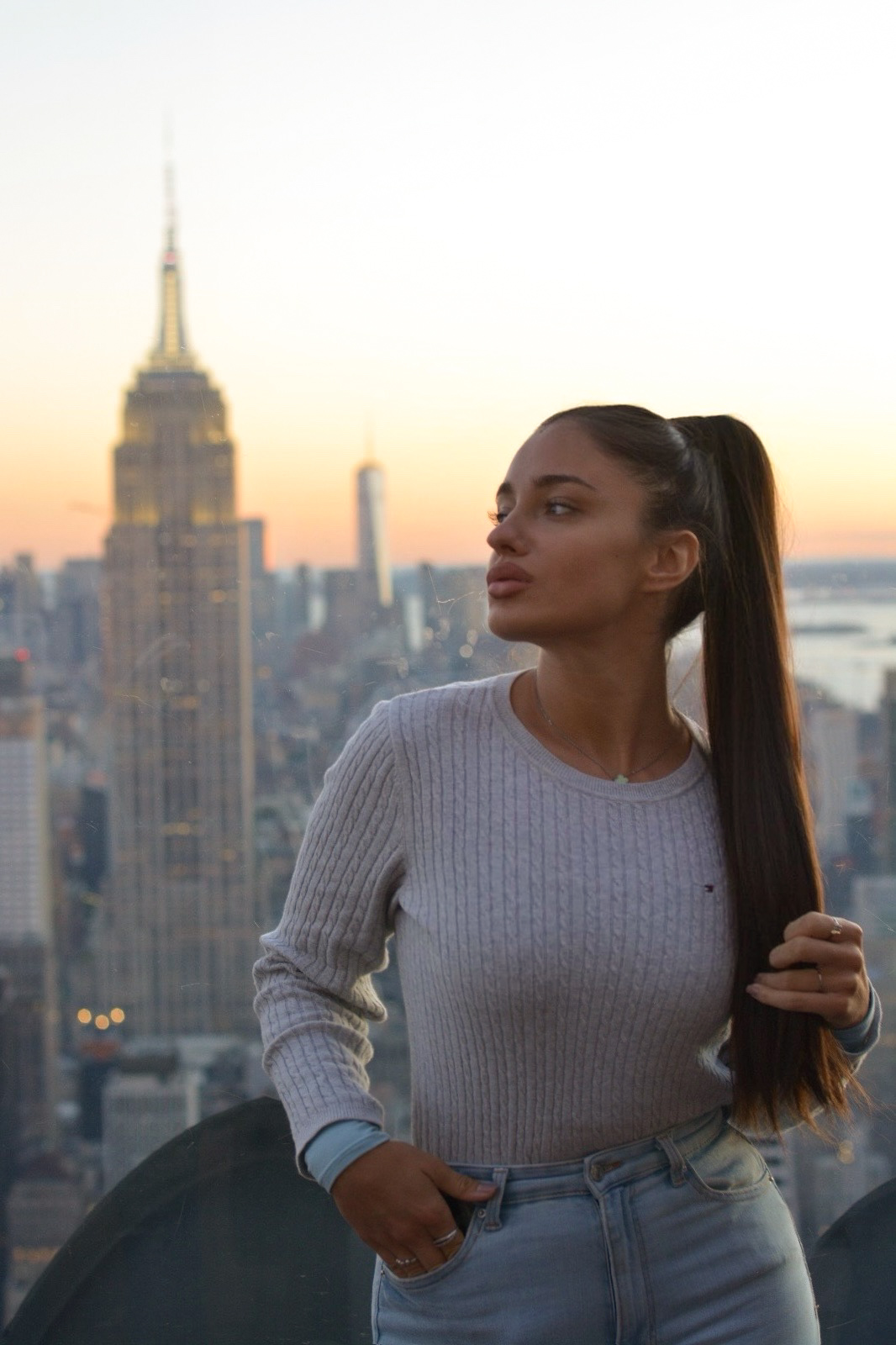 Modeling portret u studiju - profesionalno osvetljenje