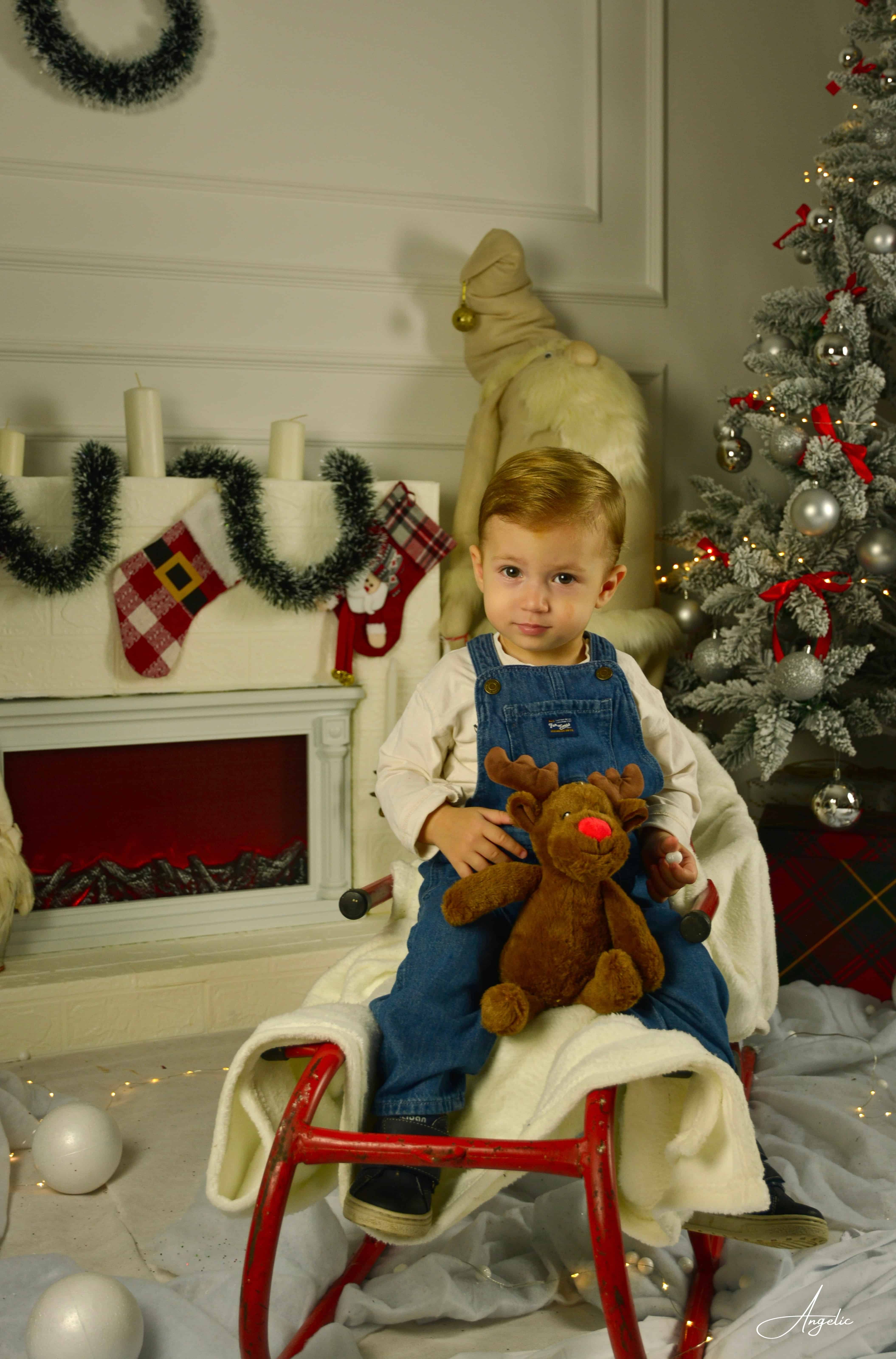 Porodične fotografije - zagrljaj cele porodice