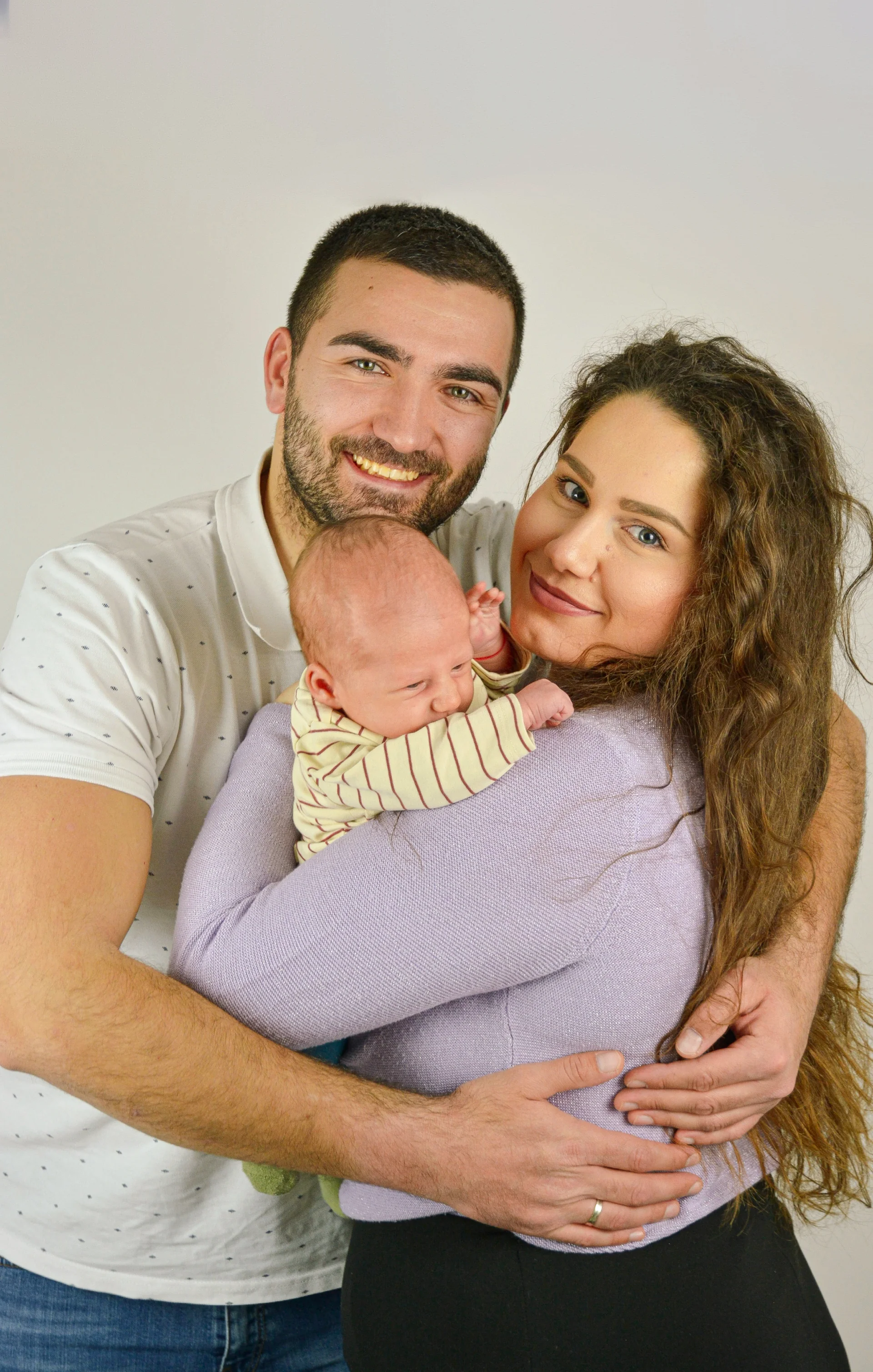 Porodična sesija - prirodni osmesi i toplina doma