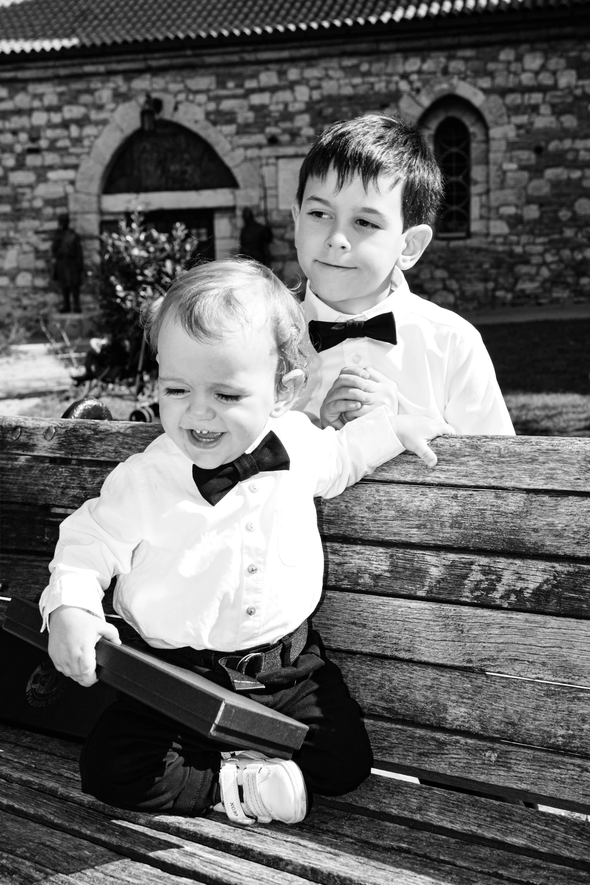 Porodična sesija na otvorenom - prirodno svetlo i pravi trenuci