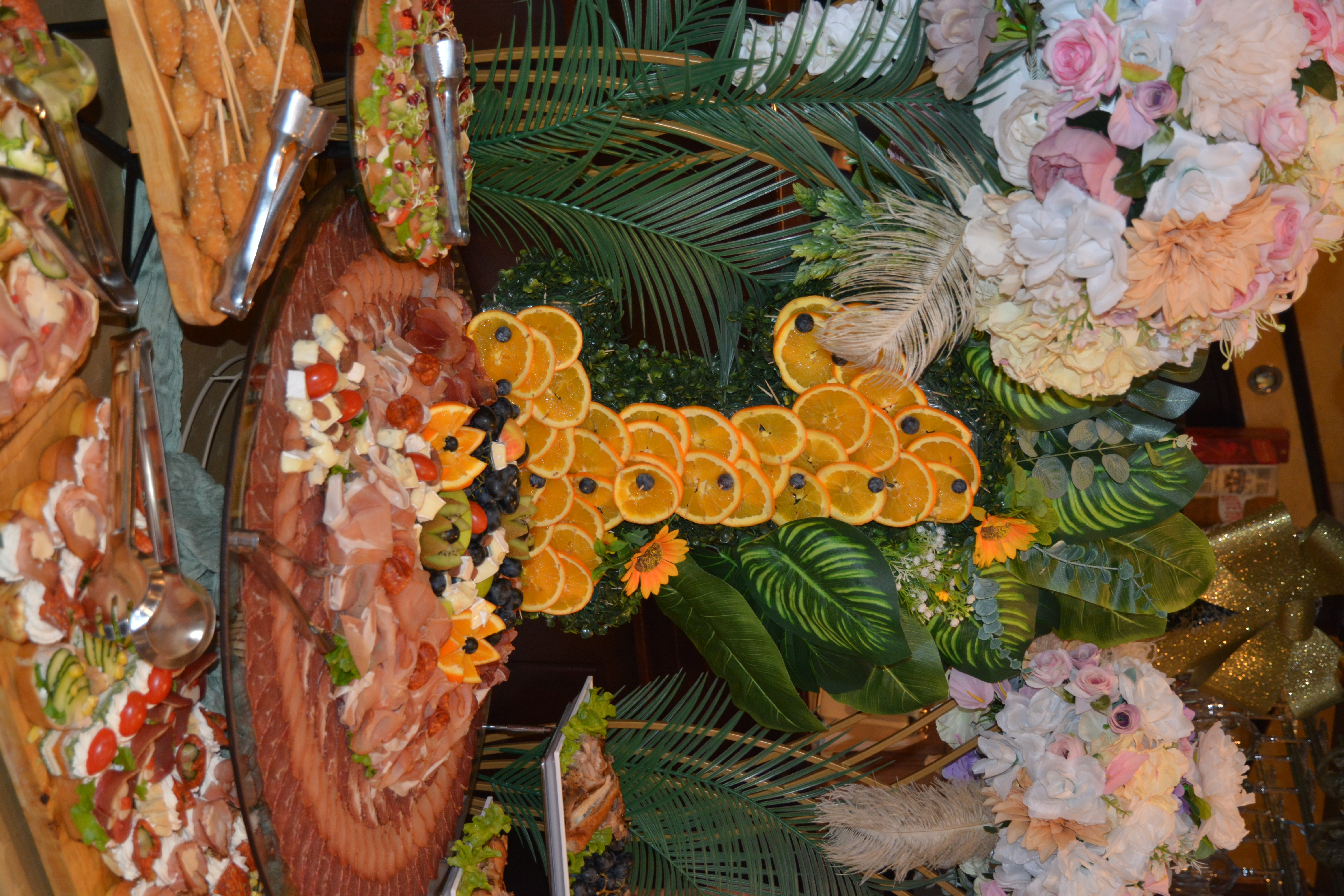 Porodična fotografija na rođendanu - roditelji i dete