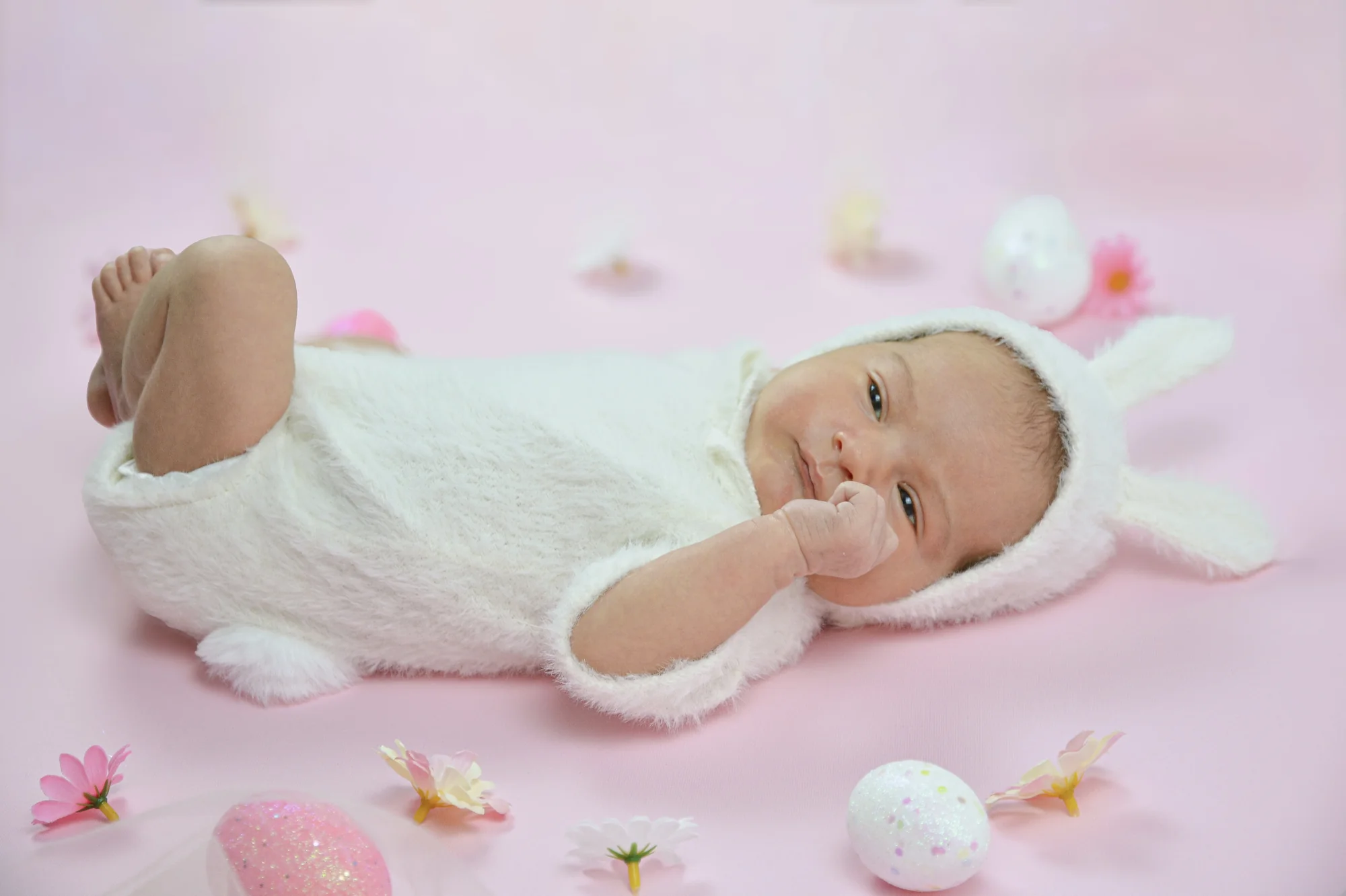 Fotografisanje dece za Uskrs u studiju Angelic Photo